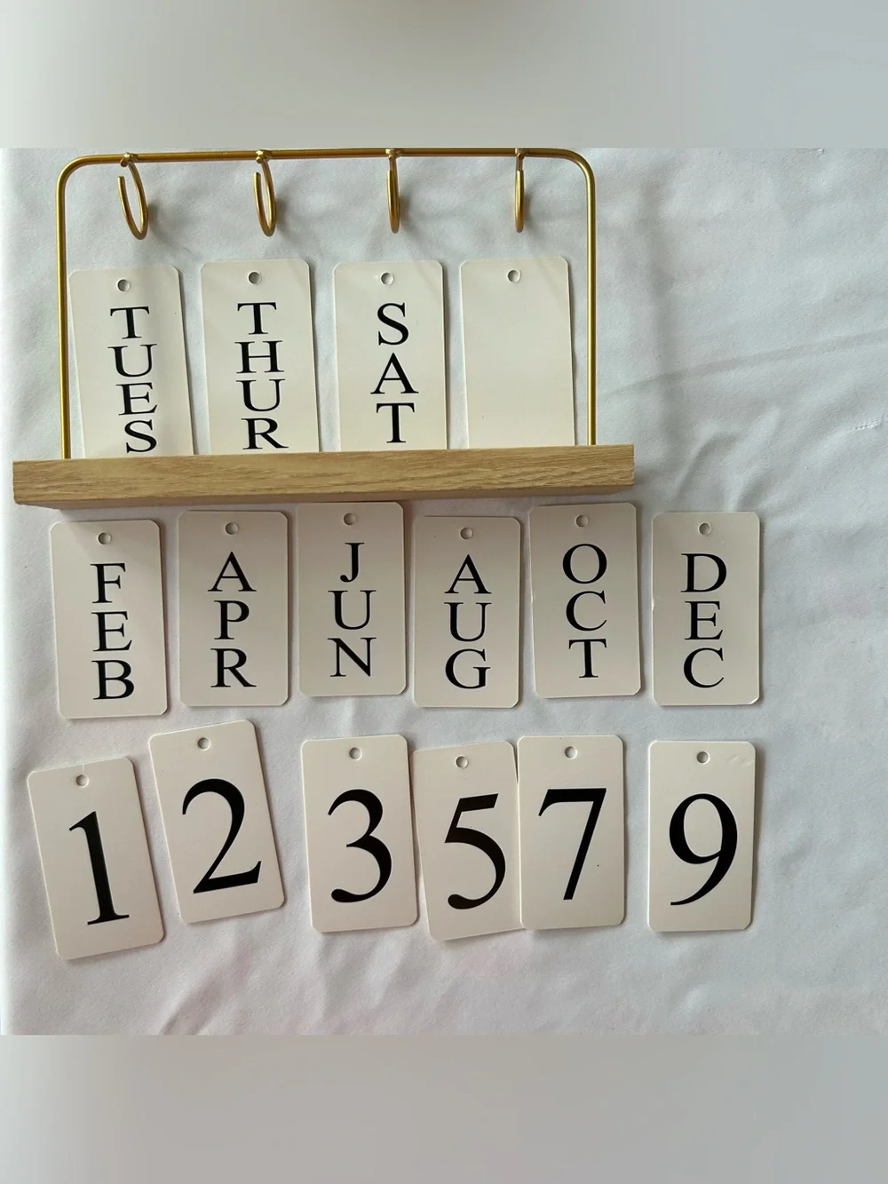 NWOT Magnetic Board and Desk Calendar Spindle Gold College Career Office Agenda